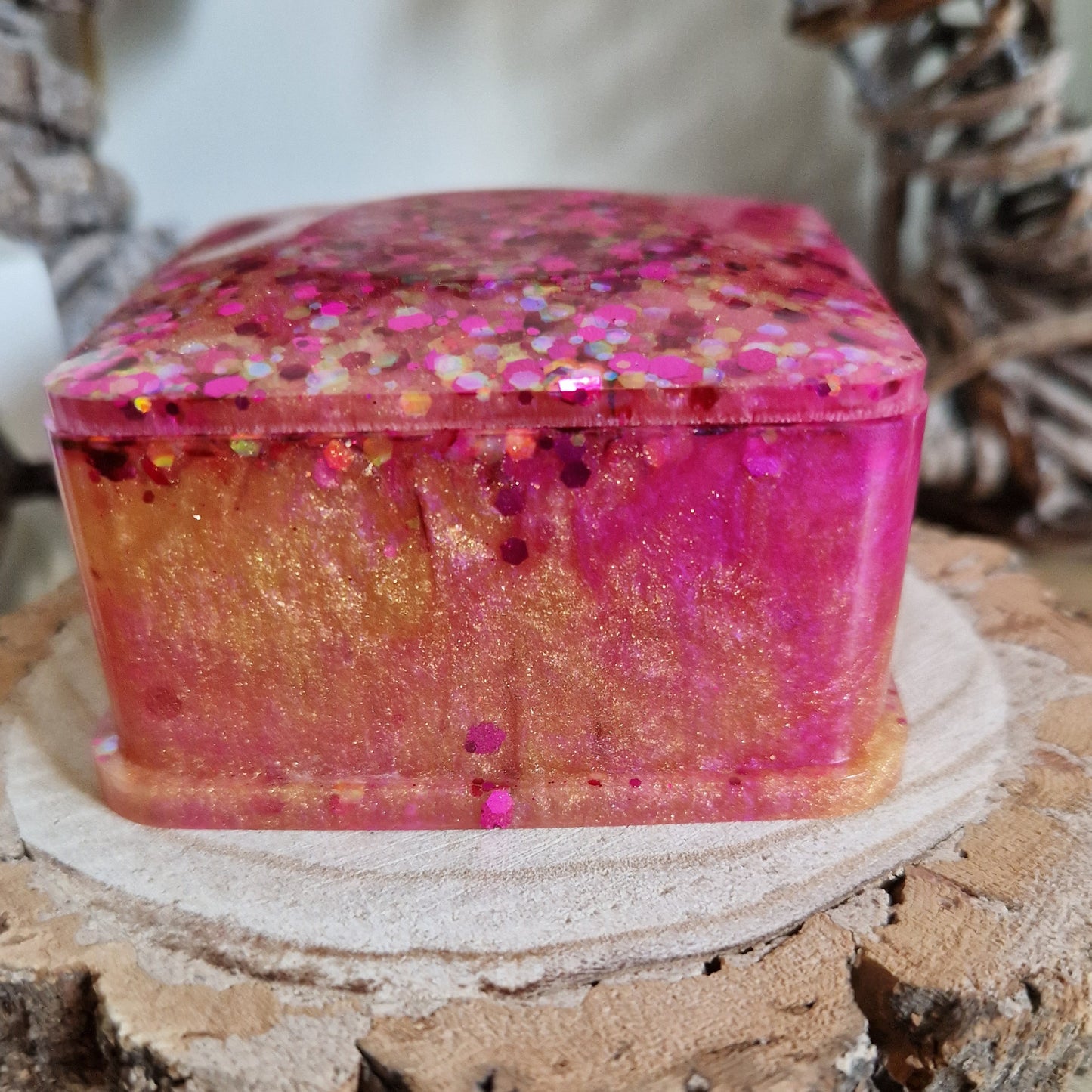 Fuchsia resin square storage box