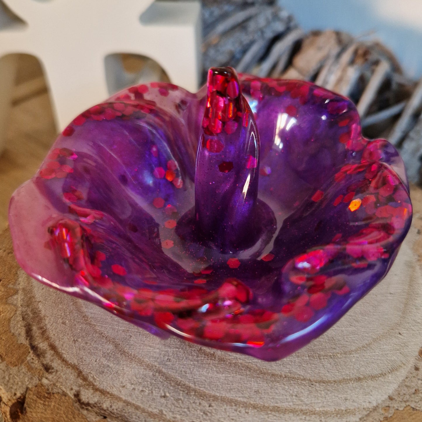 Resin Rose Ring Holder - Purple Pink