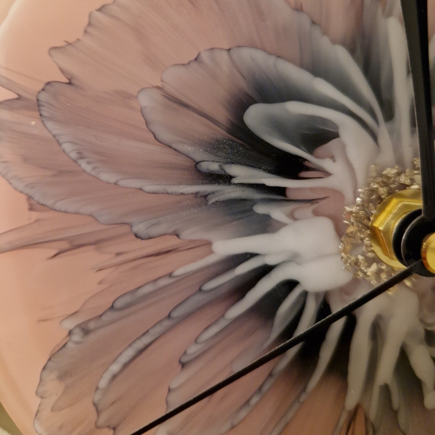 Pink and black resin bloom clock