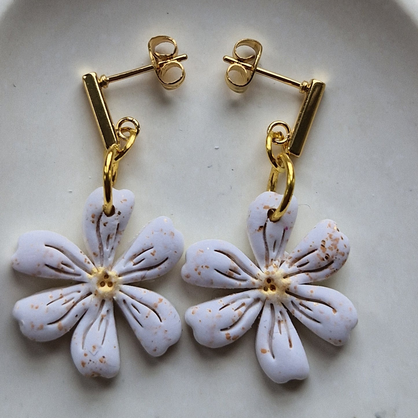 Clay Flower Earrings - Ariana in White