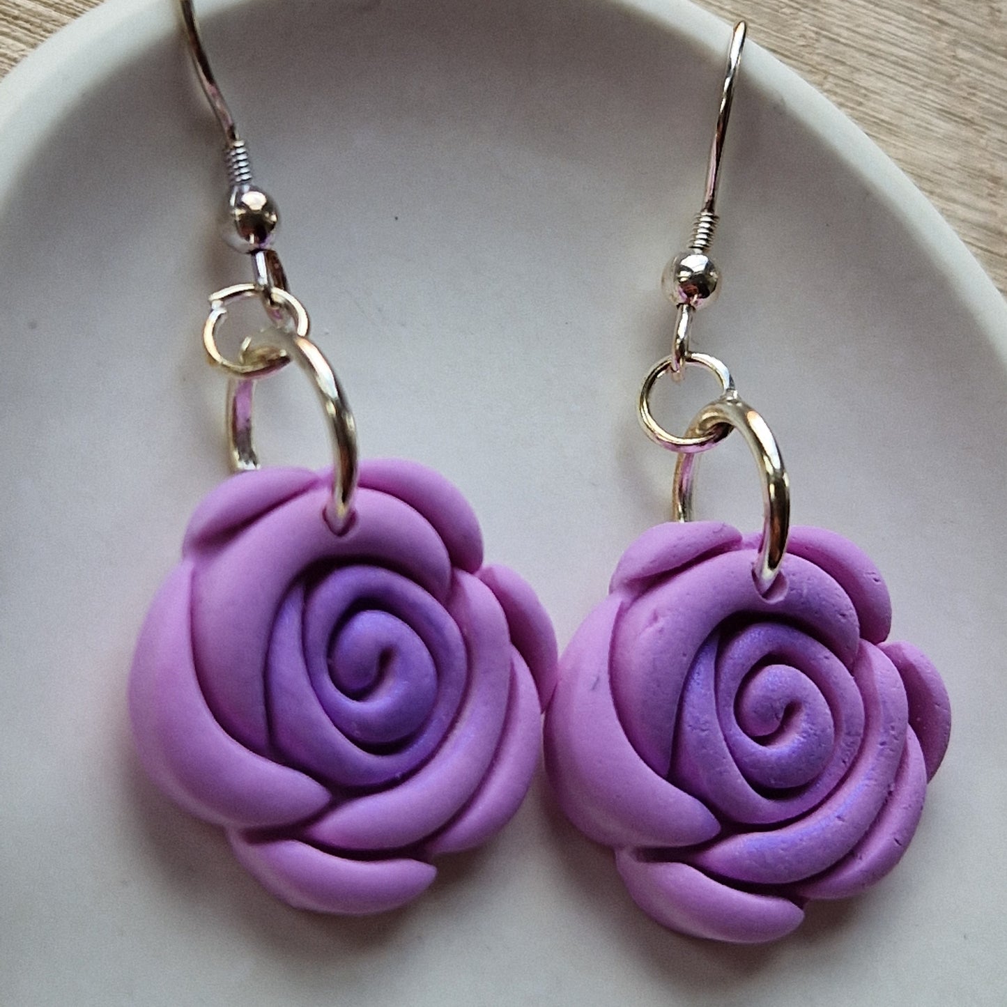 Clay Flower Earrings - Rosa in Lilac