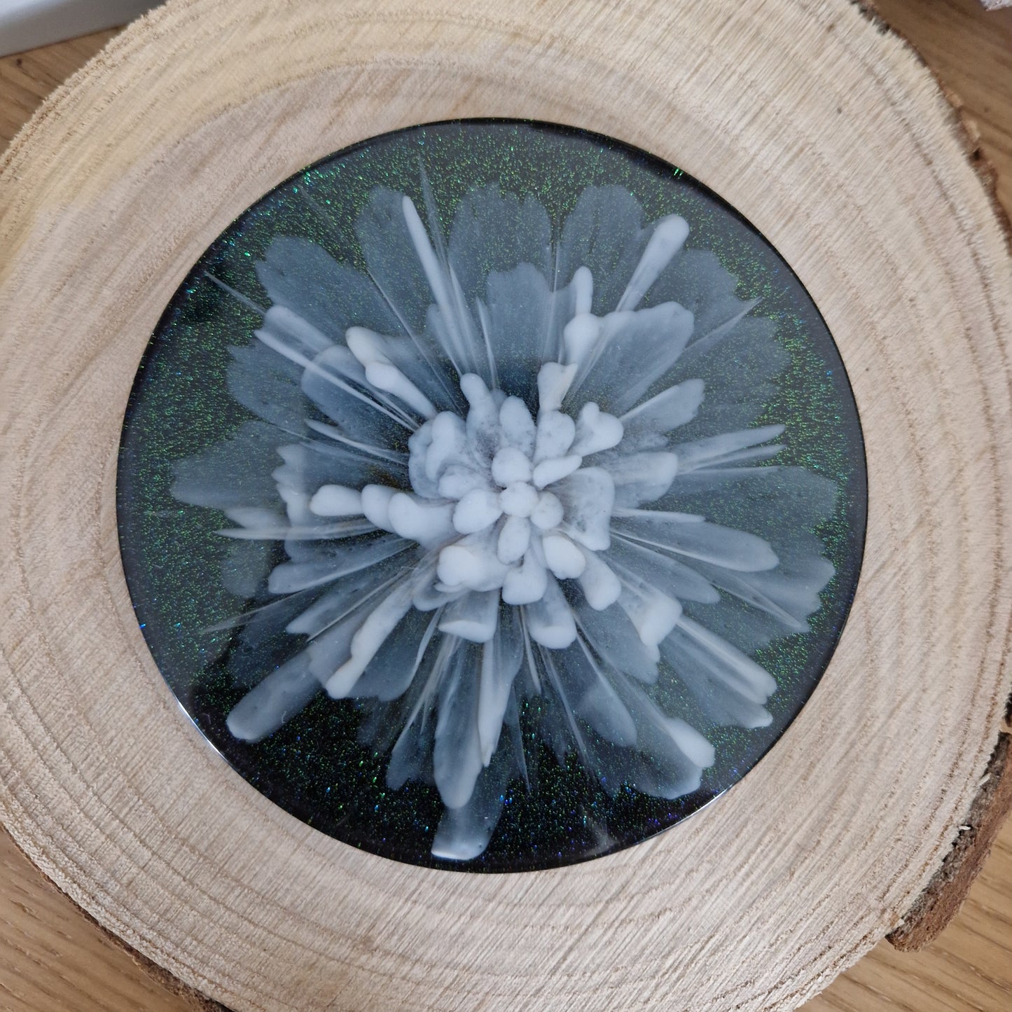 Resin bloom coaster with ivory alcohol ink design