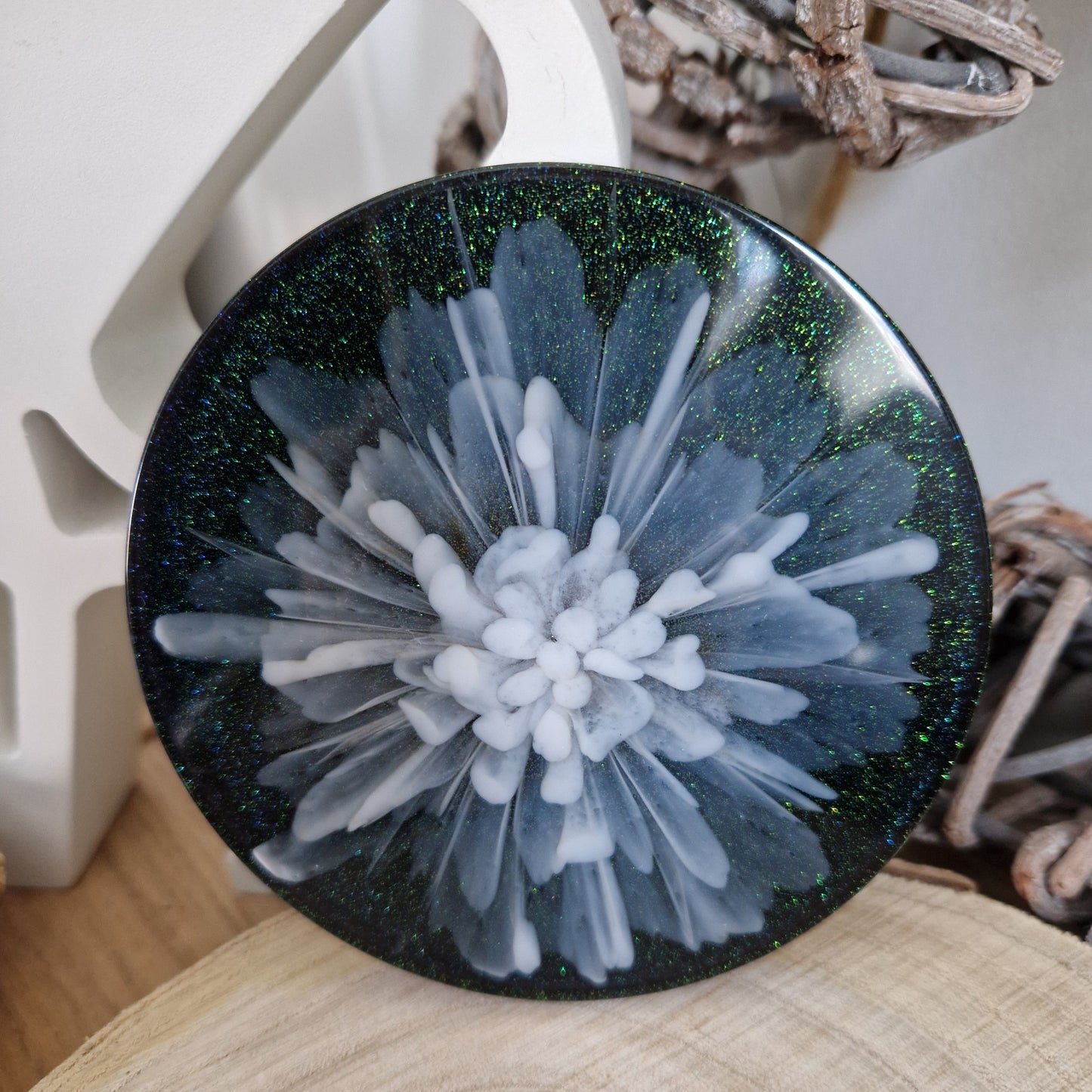 Resin bloom coaster with ivory alcohol ink design
