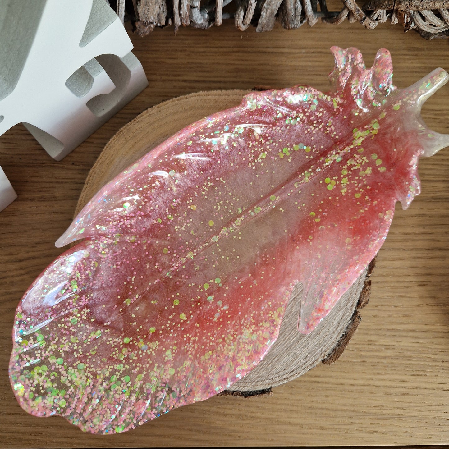 Resin Feather Trinket Dish - Peach Sparkle