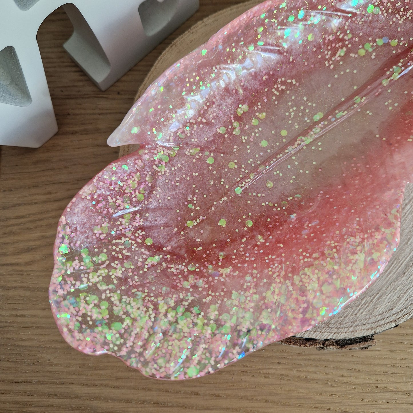 Resin Feather Trinket Dish - Peach Sparkle