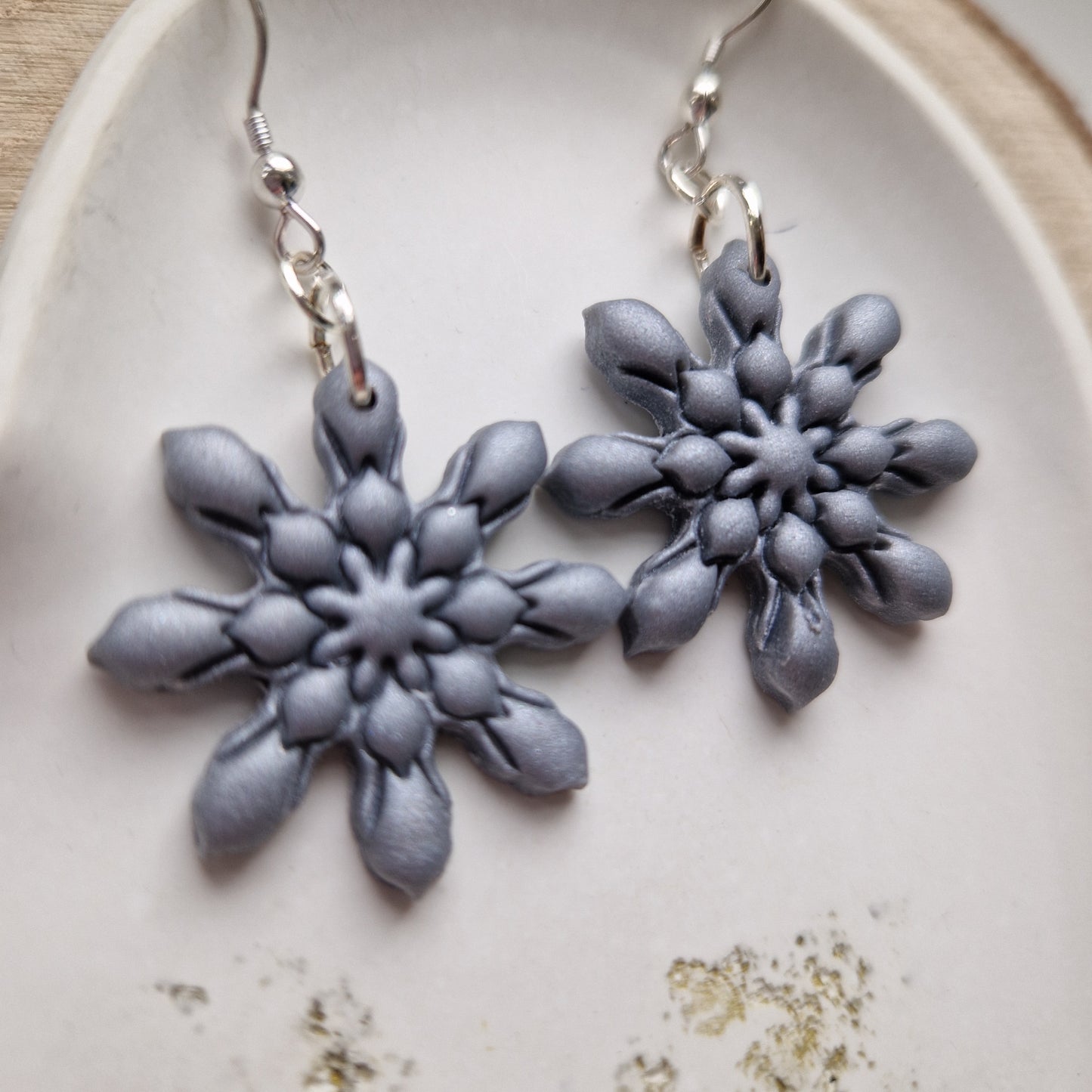 Clay Snowflake Earrings - Winter in Dark Silver