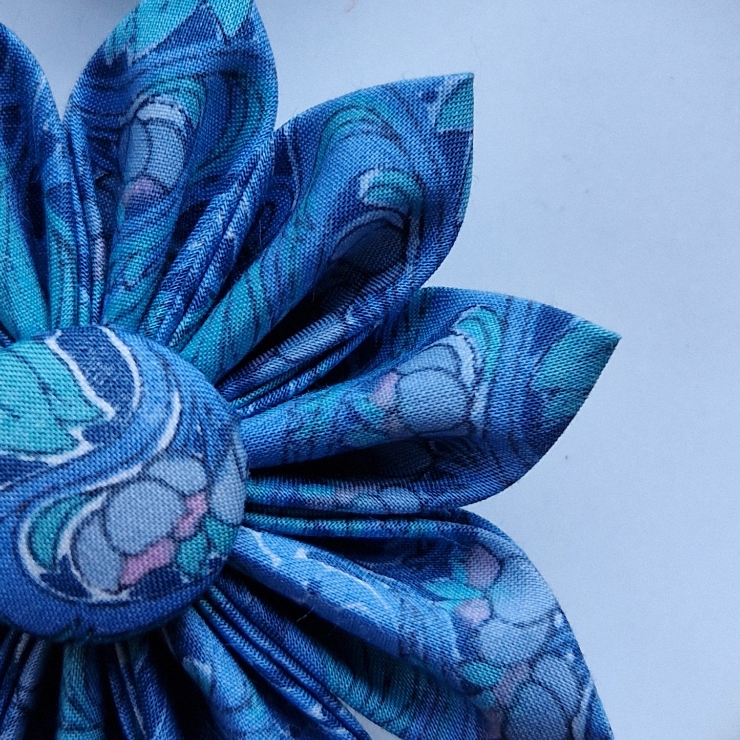 Jasmine - Vintage Liberty fabric kanzashi-style flower brooch - blue floral print