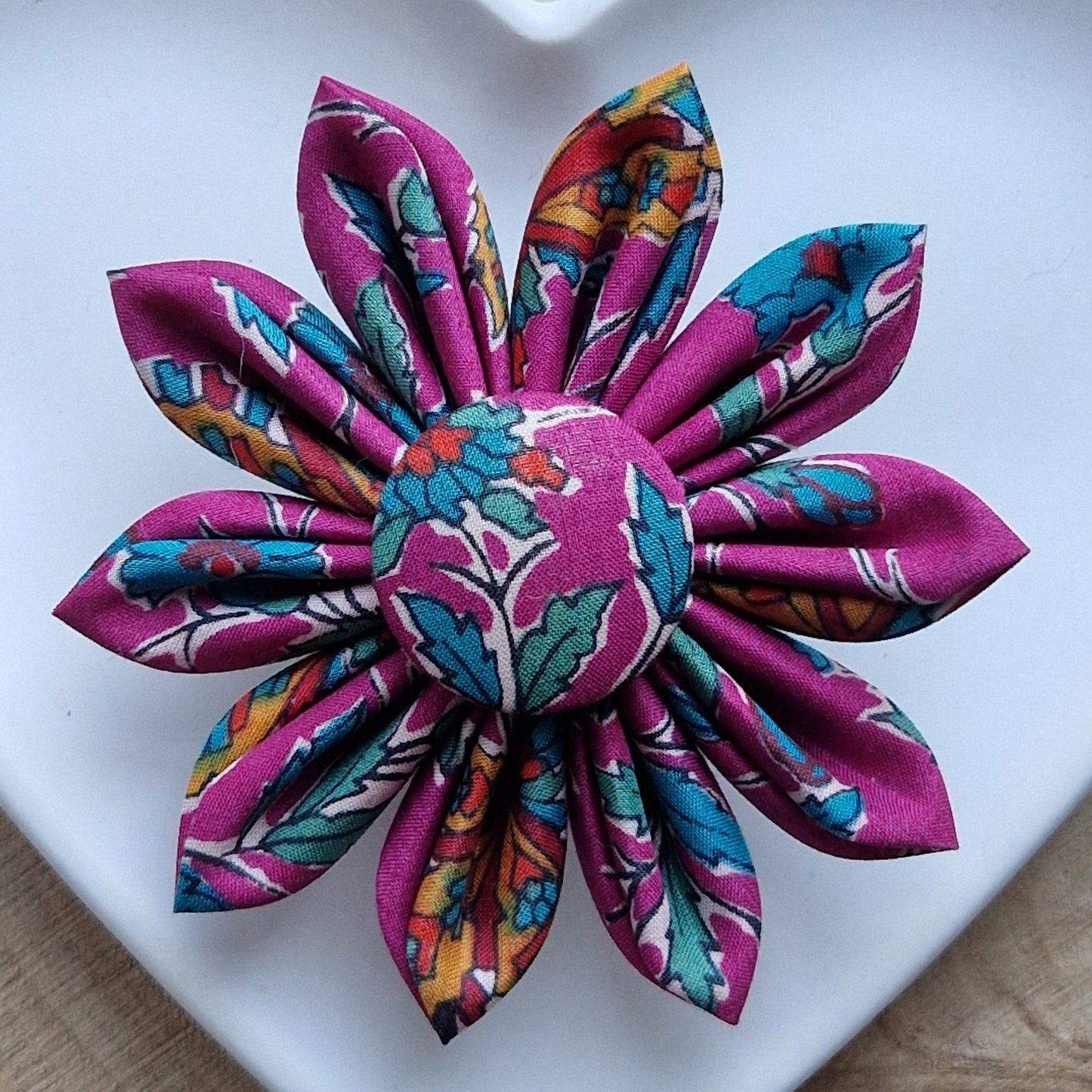 Rosa - Vintage Liberty fabric kanzashi-style flower brooch - deep pink floral print