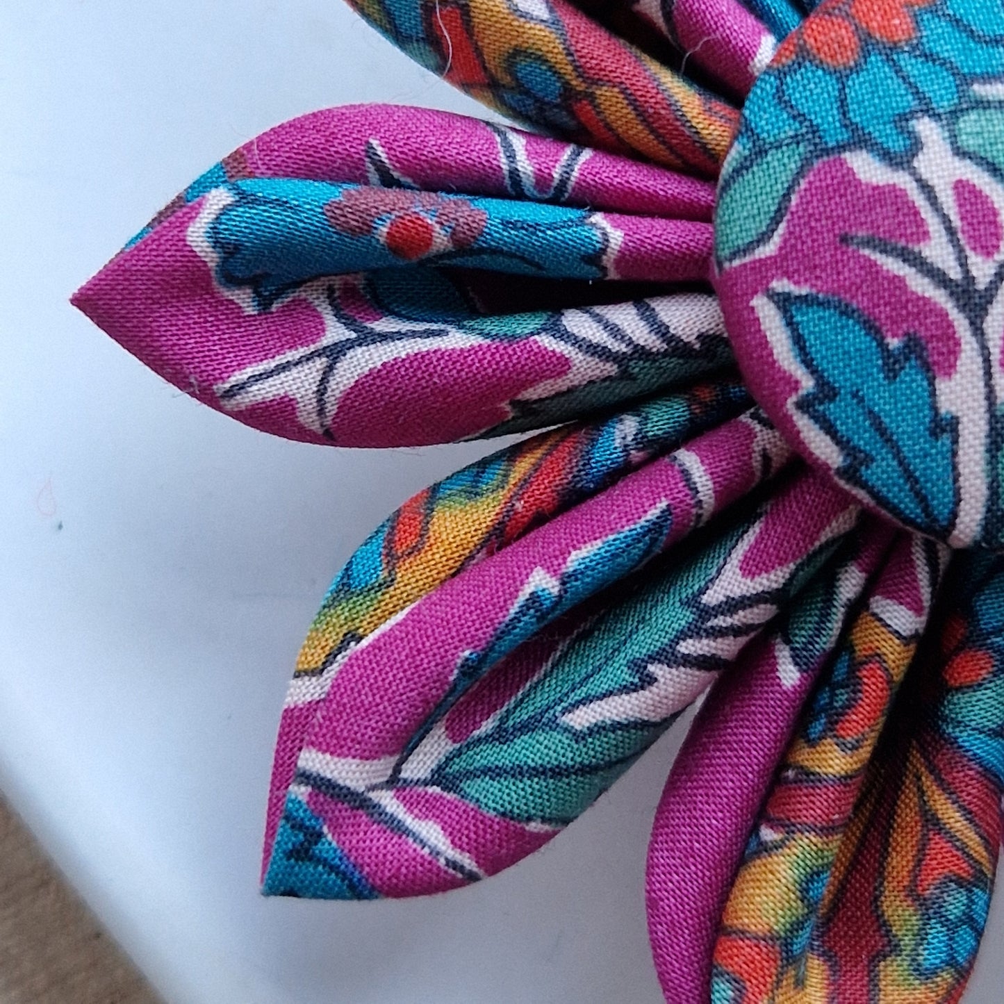 Rosa - Vintage Liberty fabric kanzashi-style flower brooch - deep pink floral print