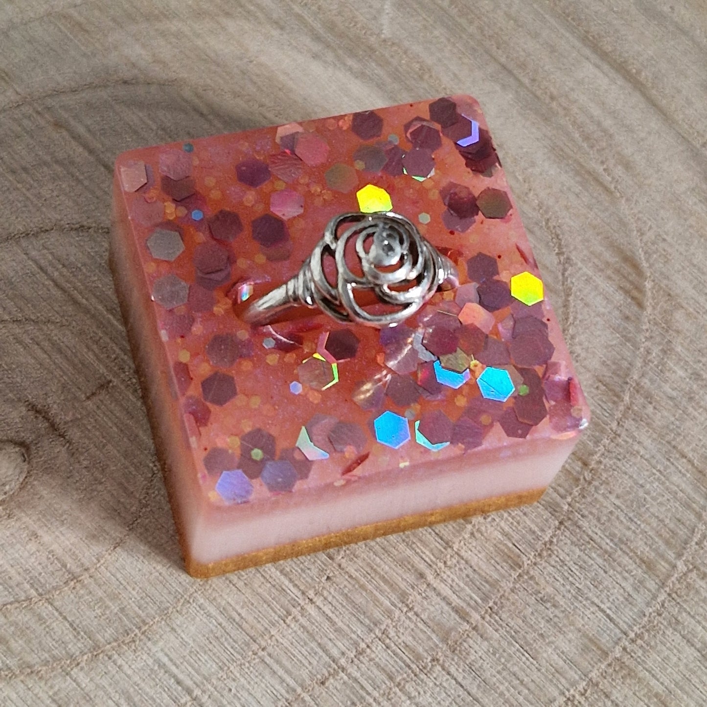 Resin Ring Holder - Strawberry Cheesecake Single Slot