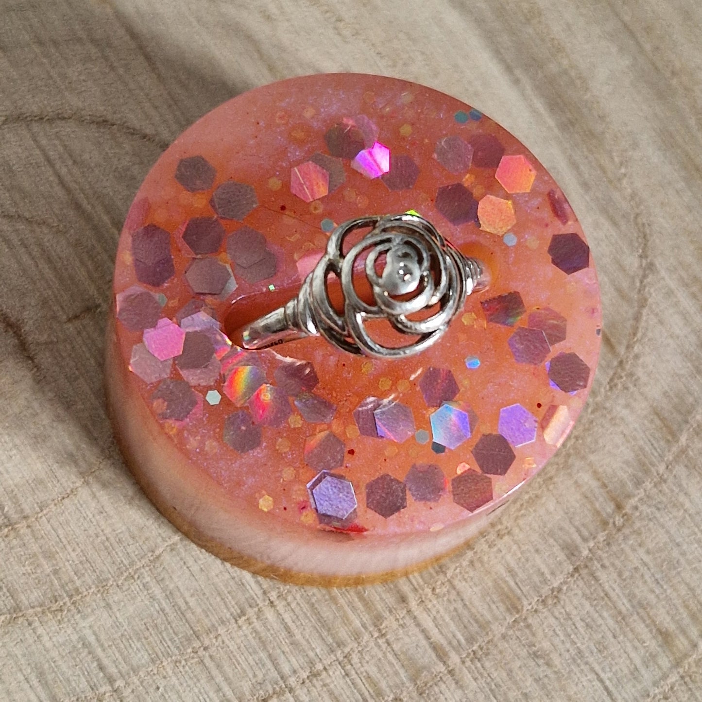Resin Ring Holder - Strawberry Cheesecake Single Slot