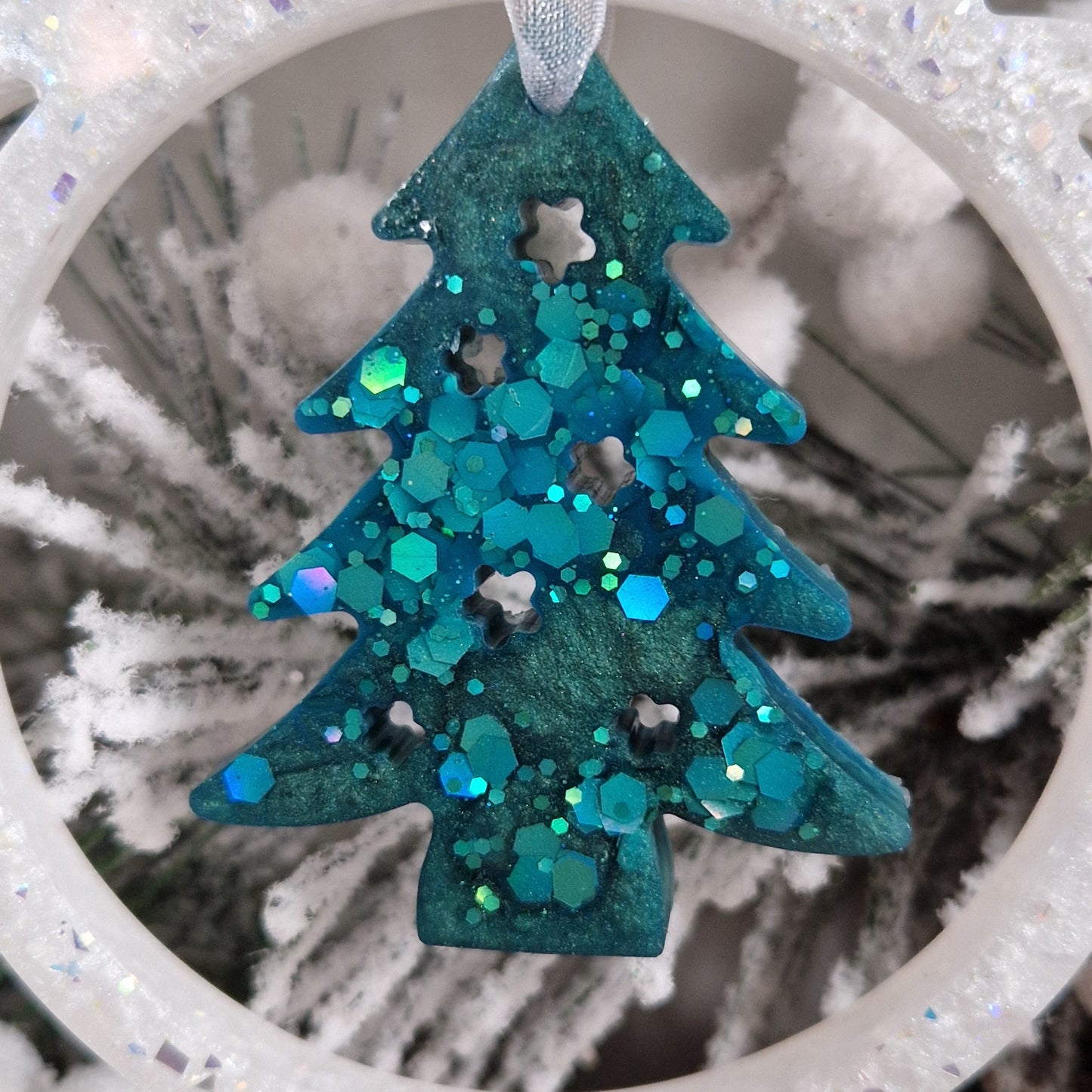 Resin Christmas Bauble Decoration - Teal Tree