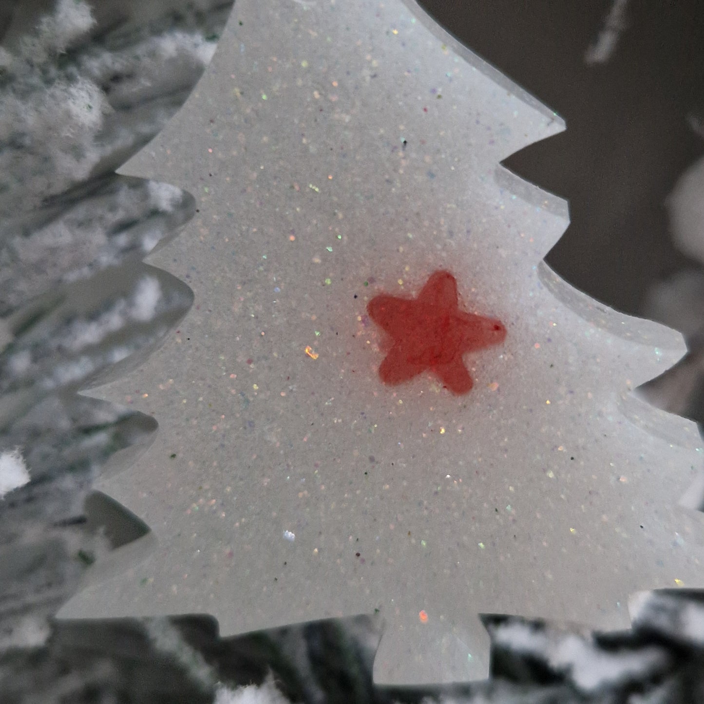 Resin Christmas Decoration - White Glitter Tree