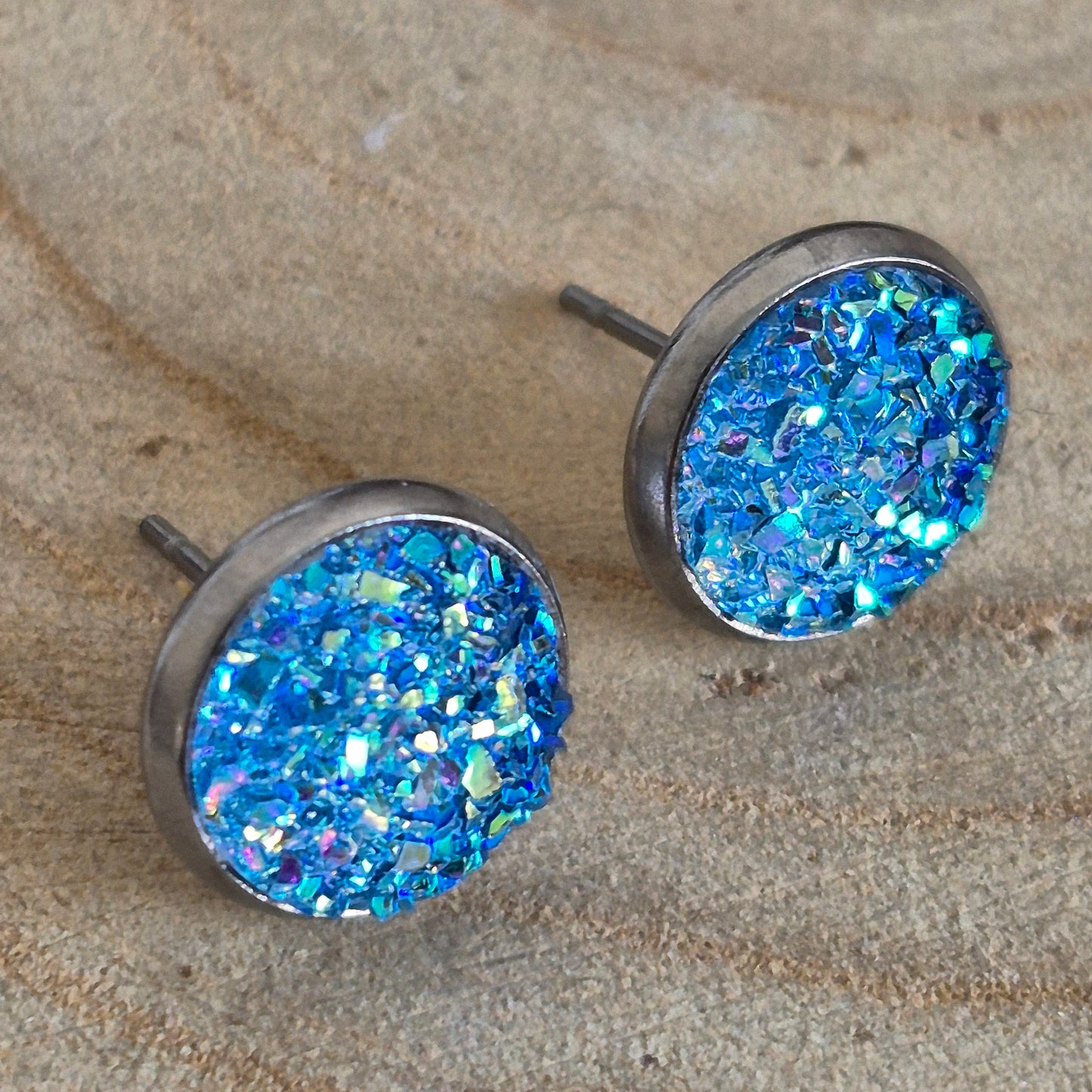 Glitter Resin 10mm Stud Earrings - Turquoise AB