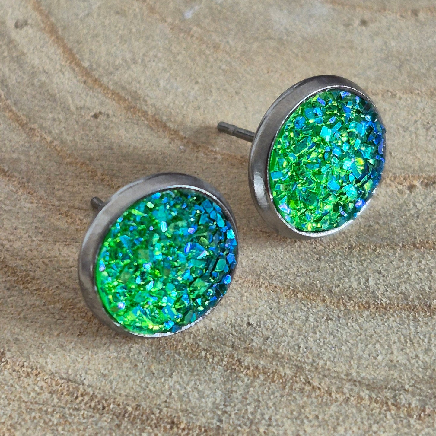Glitter Resin 10mm Stud Earrings - Green AB