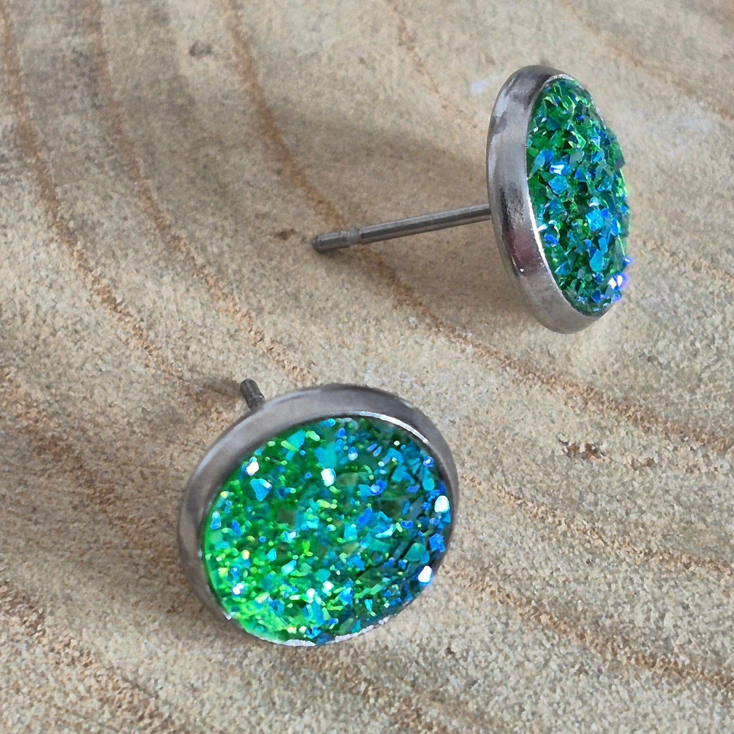 Glitter Resin 10mm Stud Earrings - Green AB