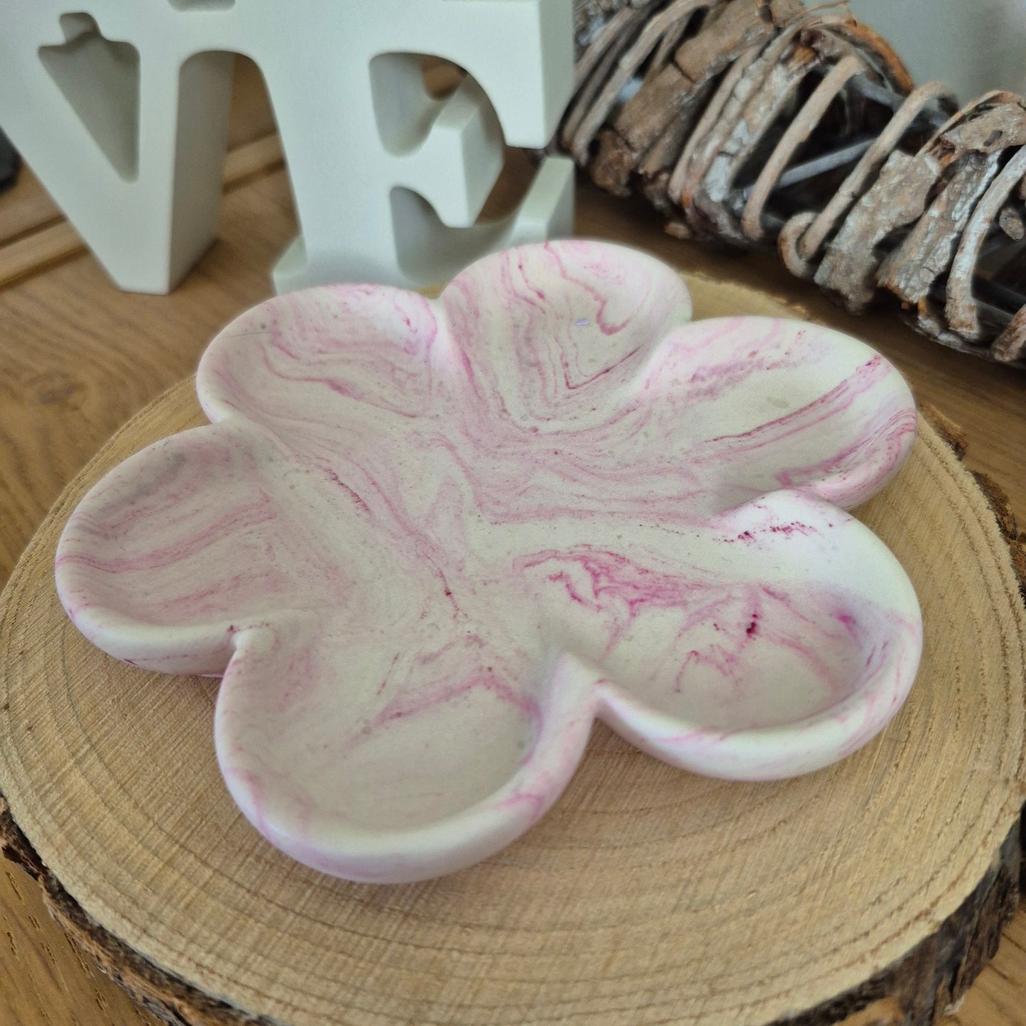 Eco Resin Large Bloom Trinket Dish - Pale Pink