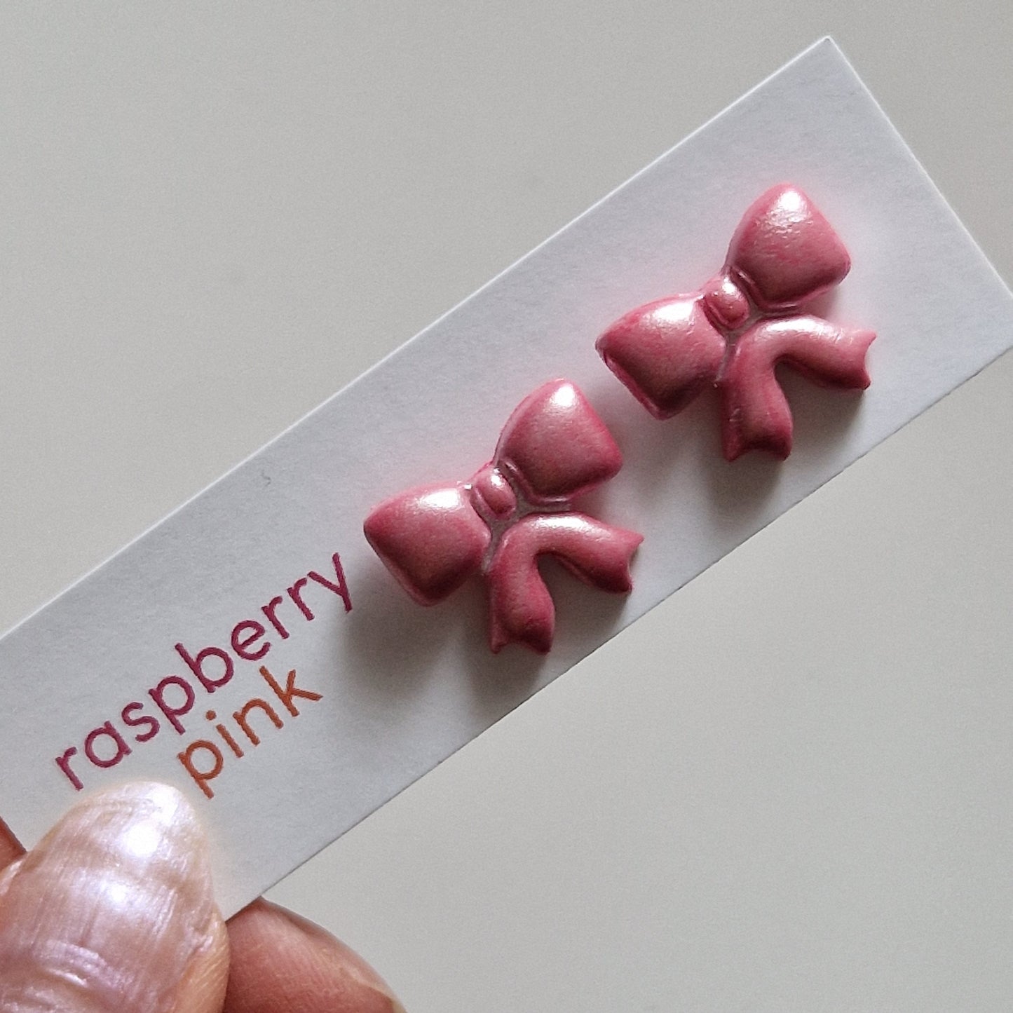 Clay Mini Bow Stud Earrings - Raspberry Pearl