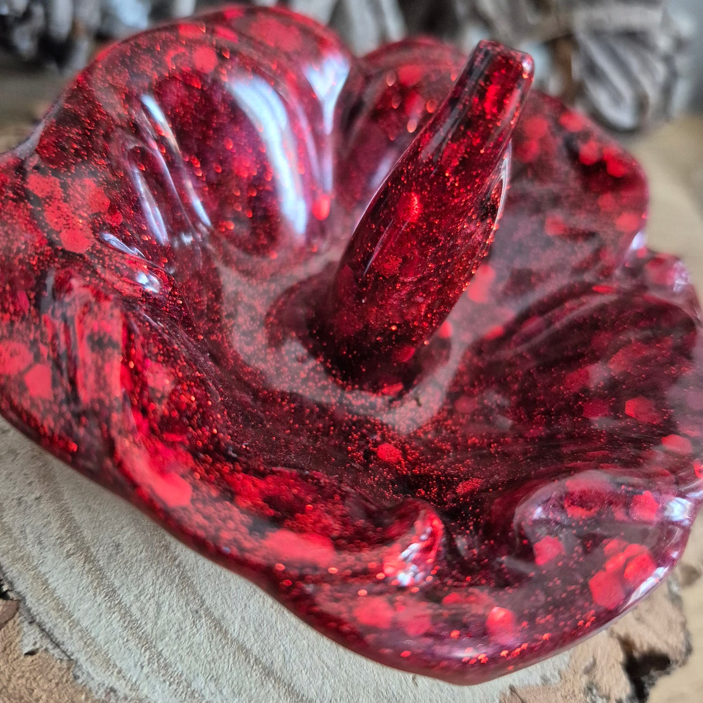 Resin Rose Ring Holder - Red Velvet