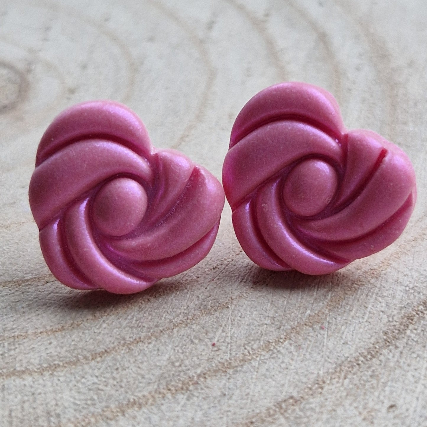 Clay Swirl Heart Stud Earrings - Pink Pearl