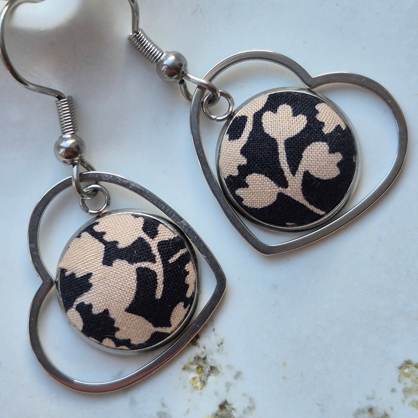 Vintage Liberty 12mm Dangle Heart Earrings - Cream Leafy