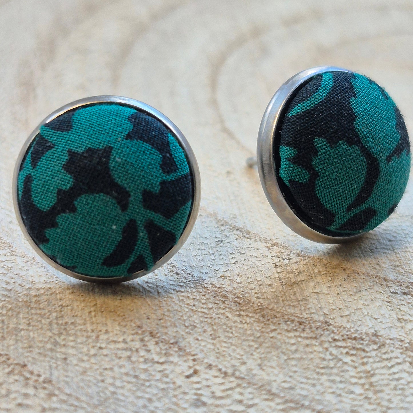 Vintage Liberty 12mm Stud Earrings - Green Leafy Vine