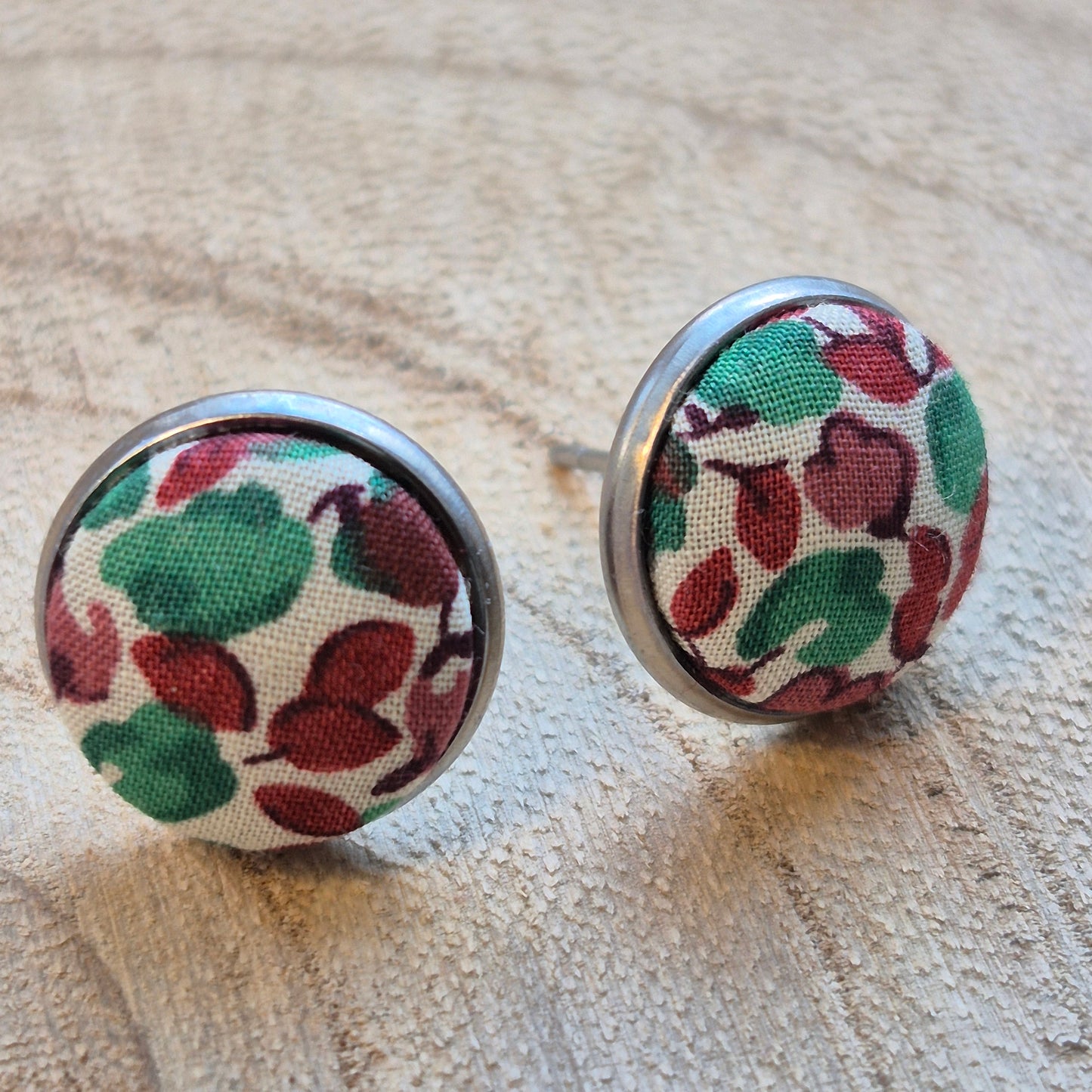 Vintage Liberty 12mm Stud Earrings - Green Rust Leafy
