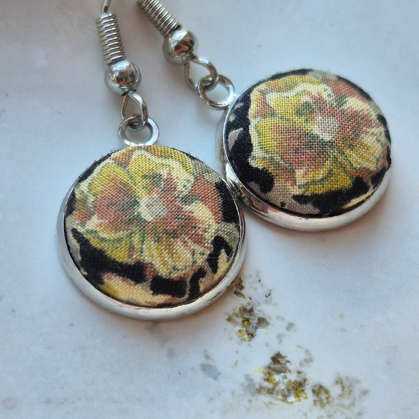 Vintage Liberty 14mm Dangle Earrings - Beige Flower