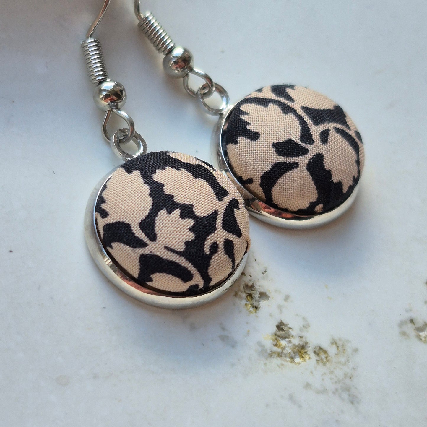 Vintage Liberty 14mm Dangle Earrings - Cream Leafy Vine