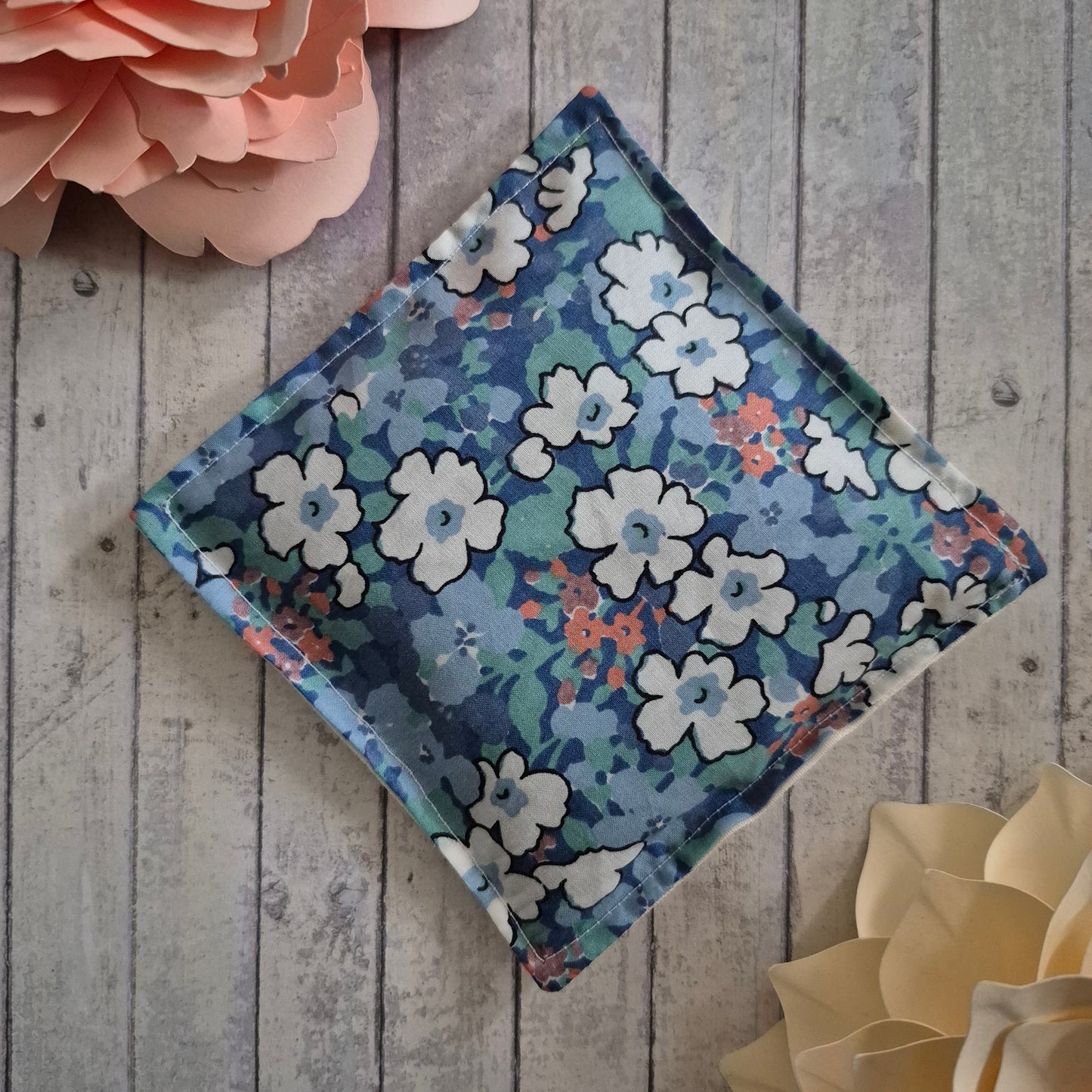 Vintage Liberty Print Lavender Sachet - White Daisy