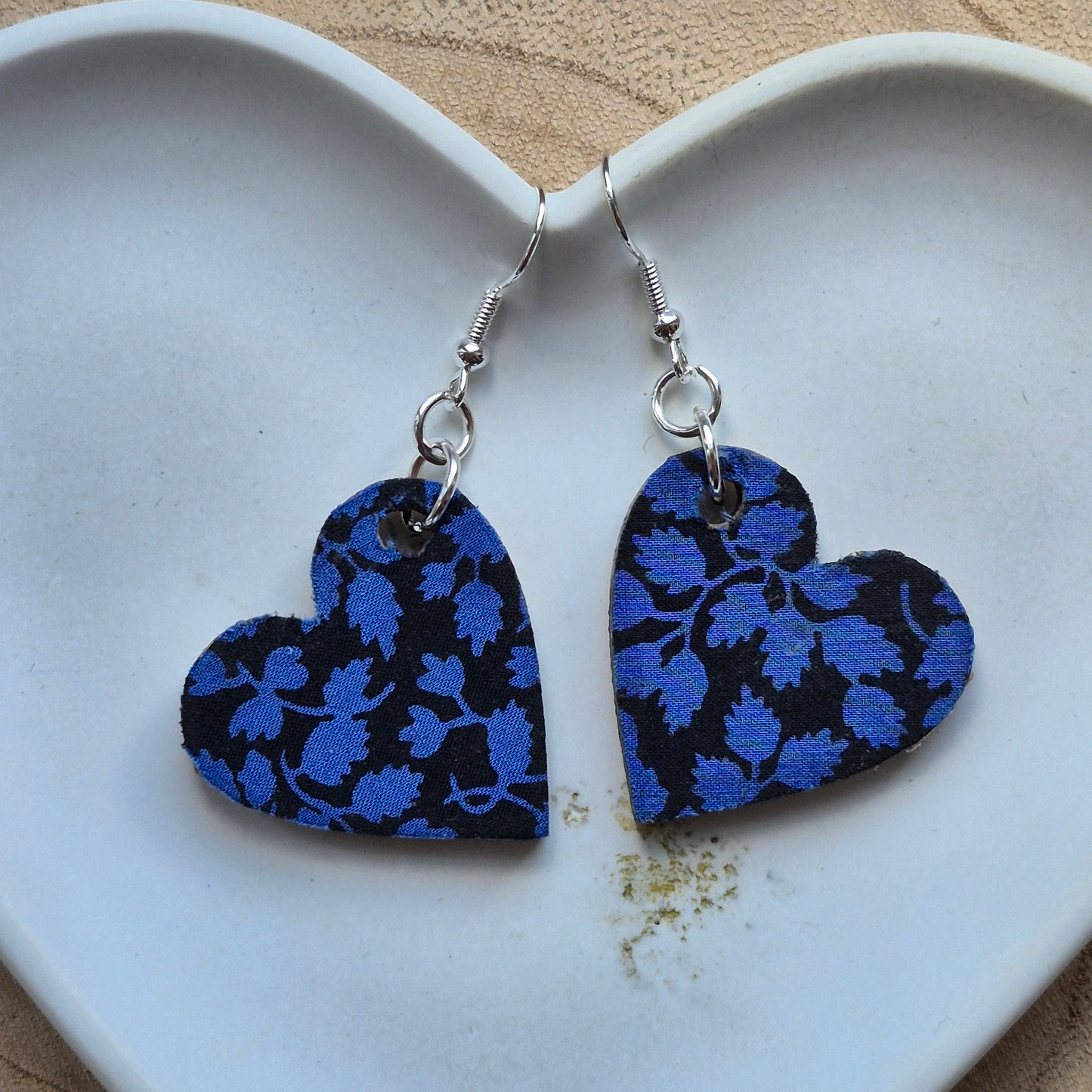 Vintage Liberty Heart Dangle Earrings - Blue Leafy Vine