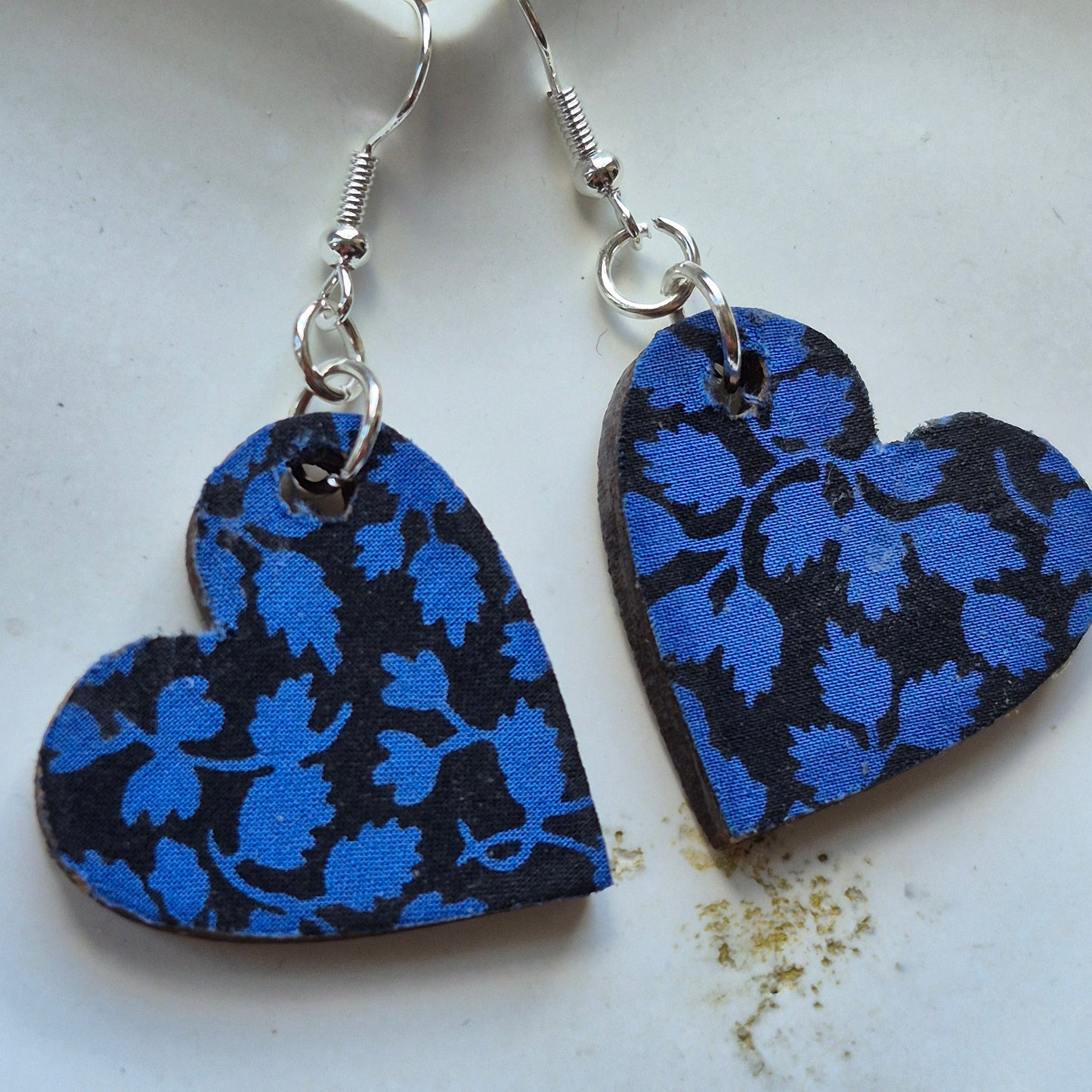 Vintage Liberty Heart Dangle Earrings - Blue Leafy Vine