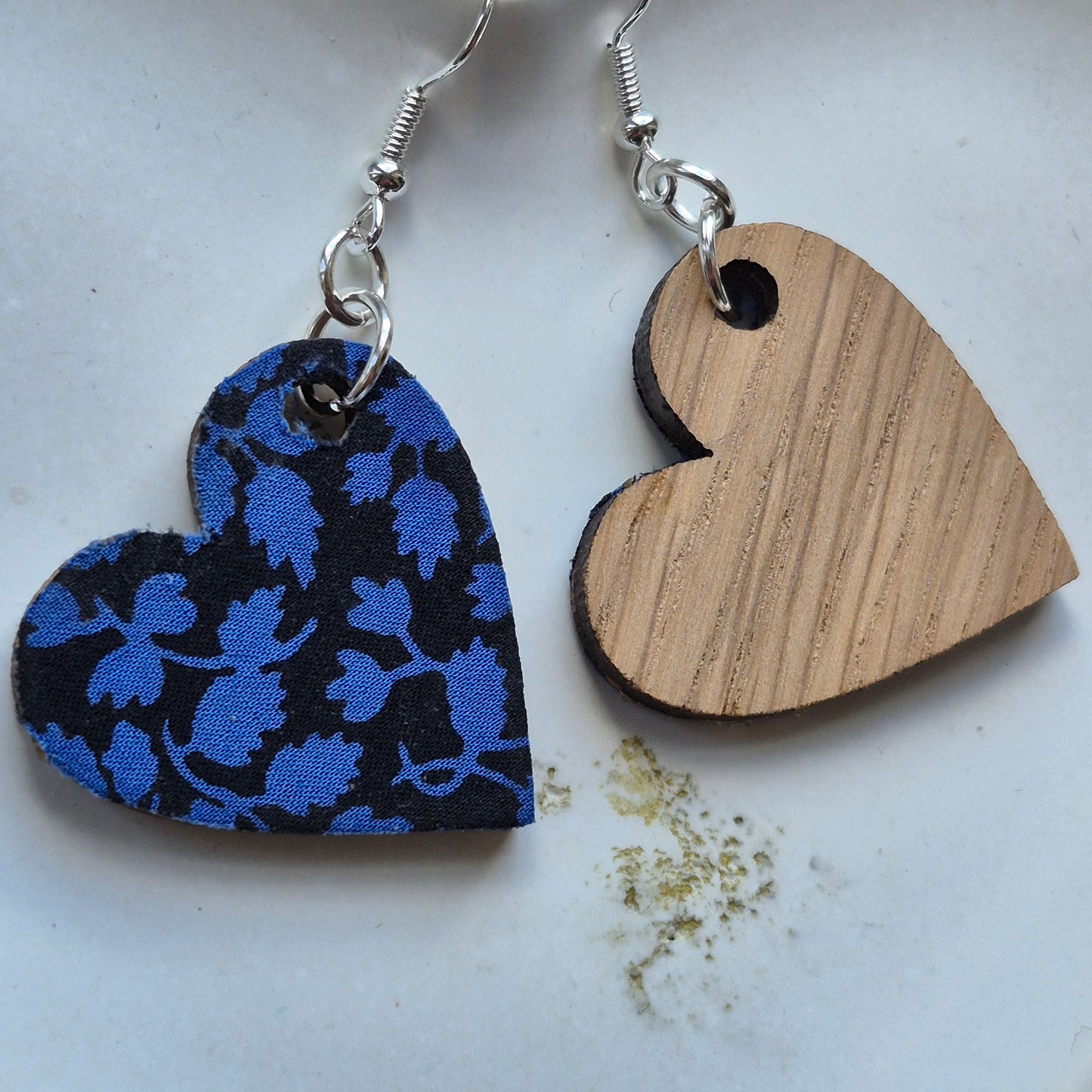 Vintage Liberty Heart Dangle Earrings - Blue Leafy Vine