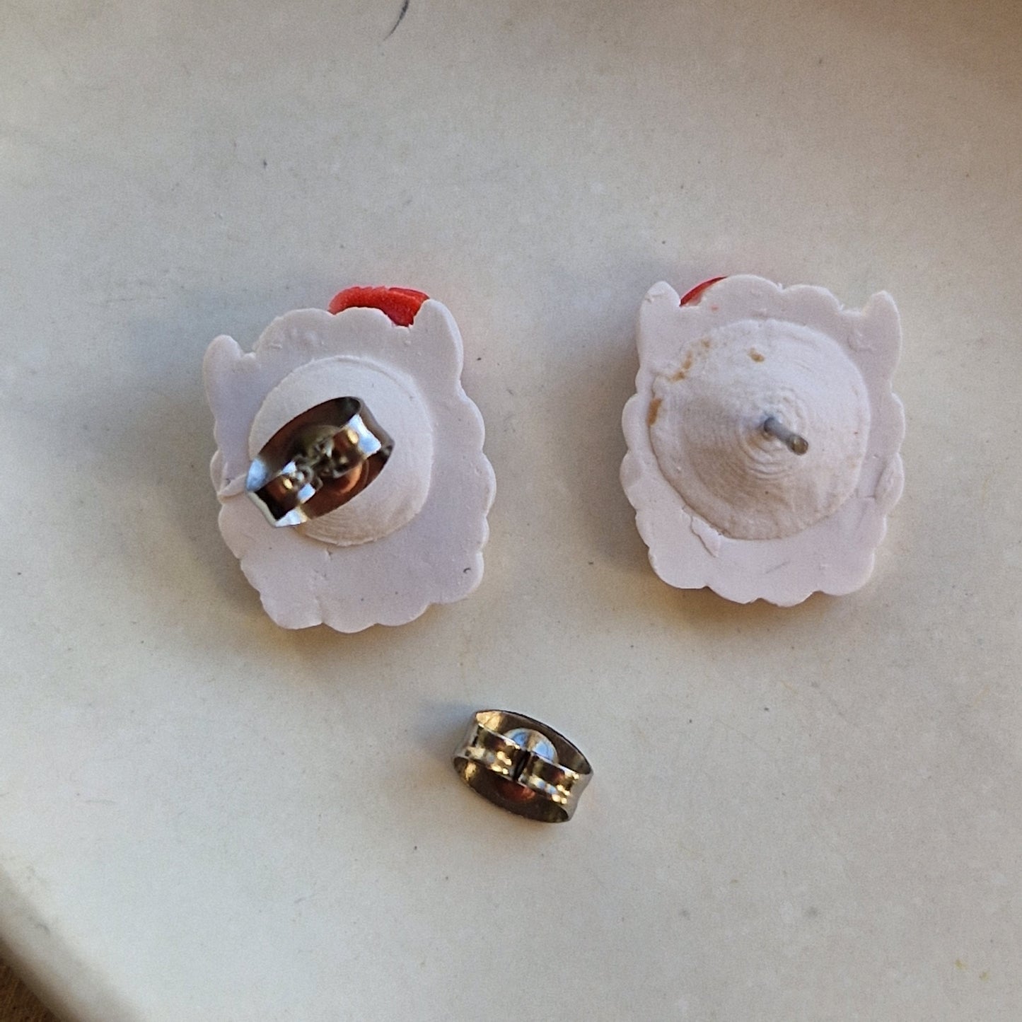 Clay Animal Stud Earrings - Llamas