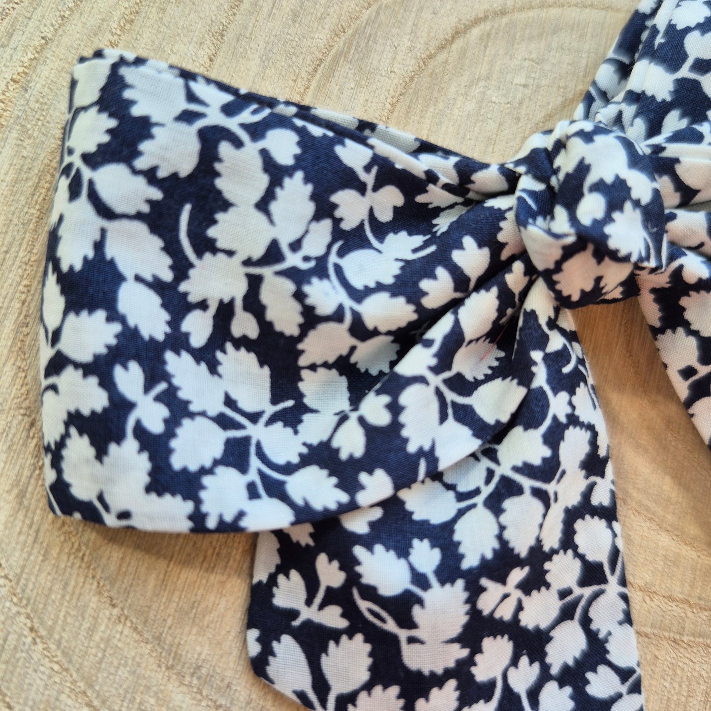 Vintage Liberty Print Mini Hair Bow Clip - Navy and White Leafy Vine