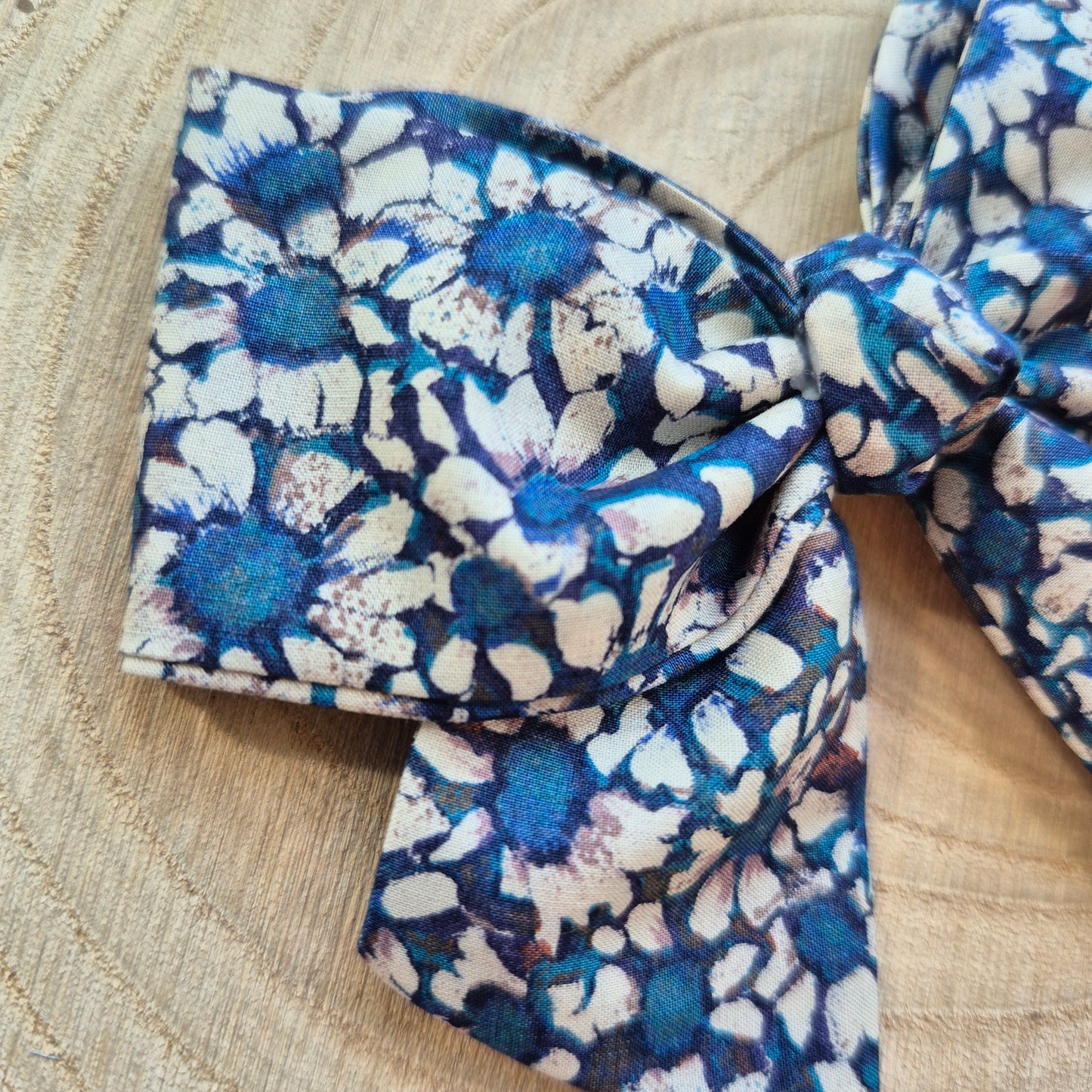 Vintage Liberty Print Mini Hair Bow Clip - Blue Daisy