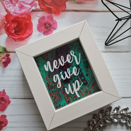 Vintage Liberty Uplifting Quote Frame - Never give up