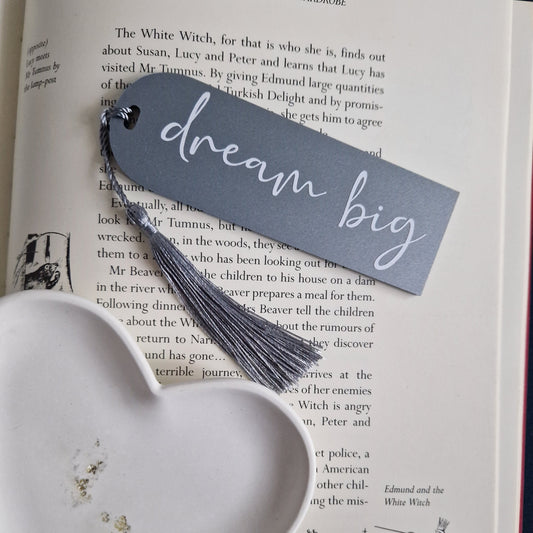 Quote Bookmark - dream big
