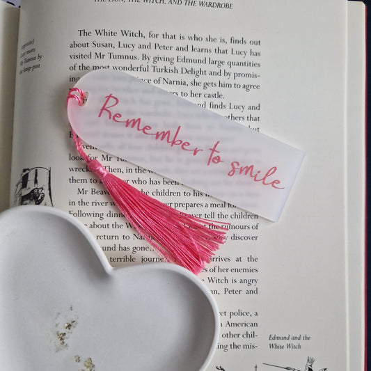 Quote Bookmark - Remember to smile