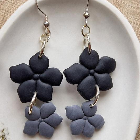 Clay Flower Earrings - Isabella in Black and Grey