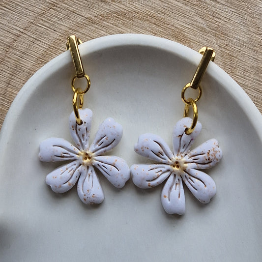 Clay Flower Earrings - Ariana in White