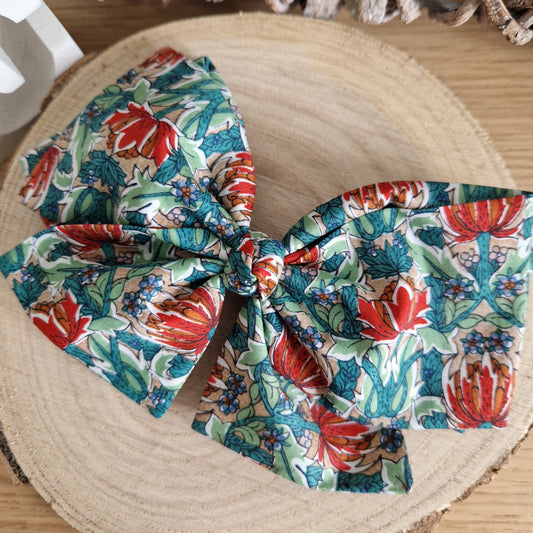 Vintage Liberty Print Hair Bow - Green and Red