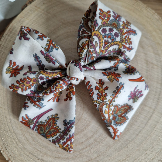 Vintage Fabric Mini Hair Bow - Brown Paisley