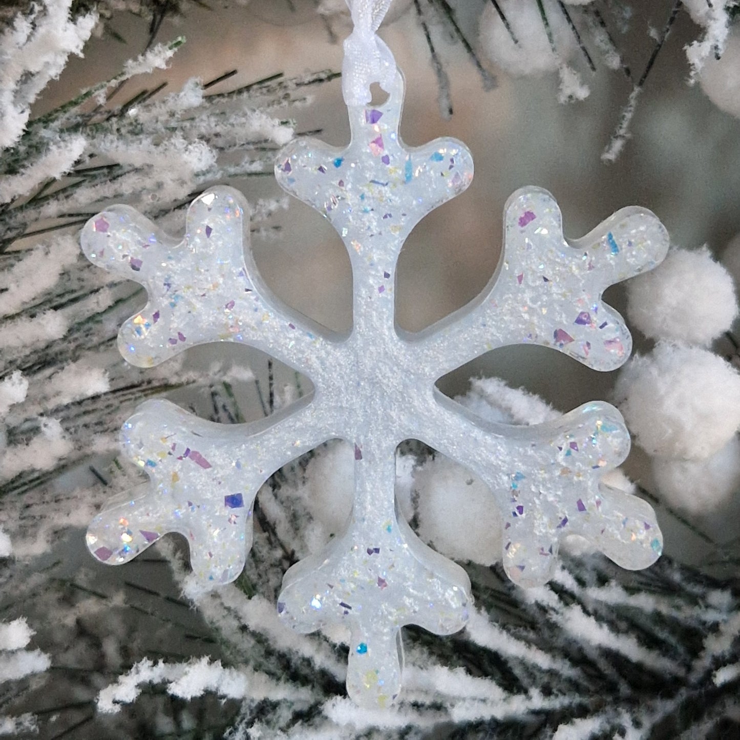 Resin Snowflake Decoration - White Sparkle