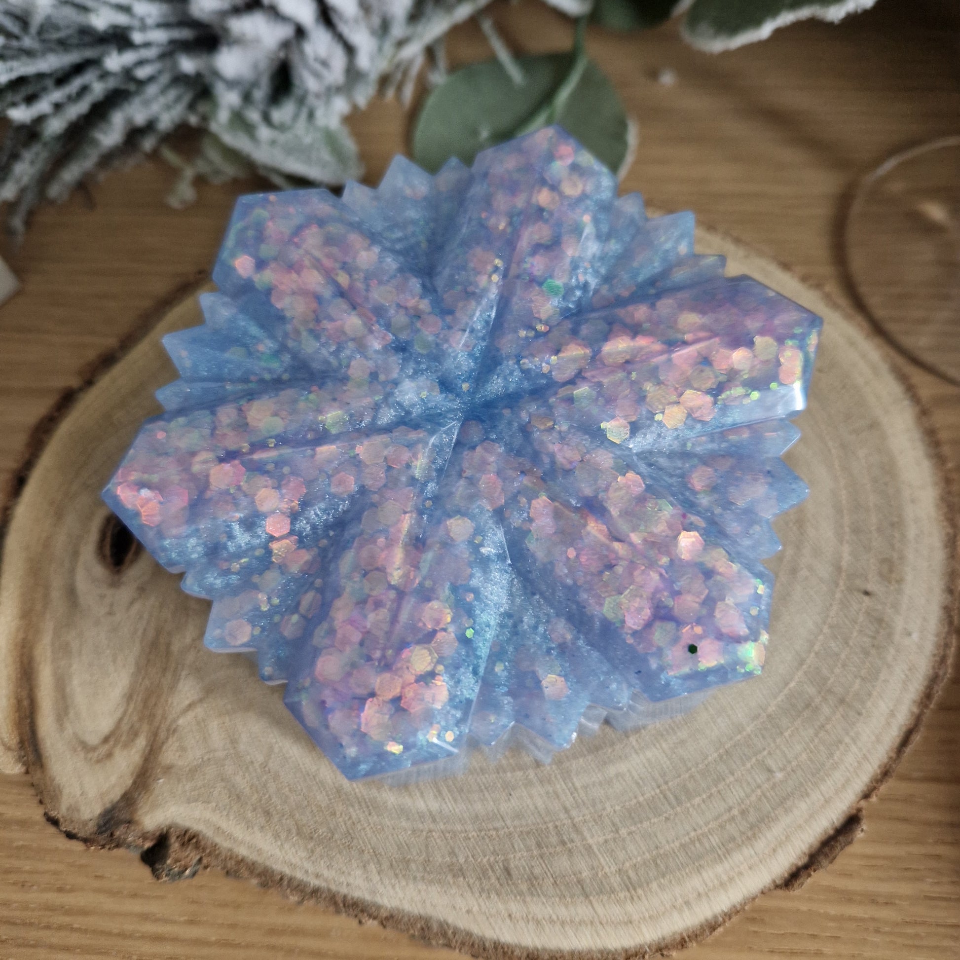 Resin snowflake trinket box