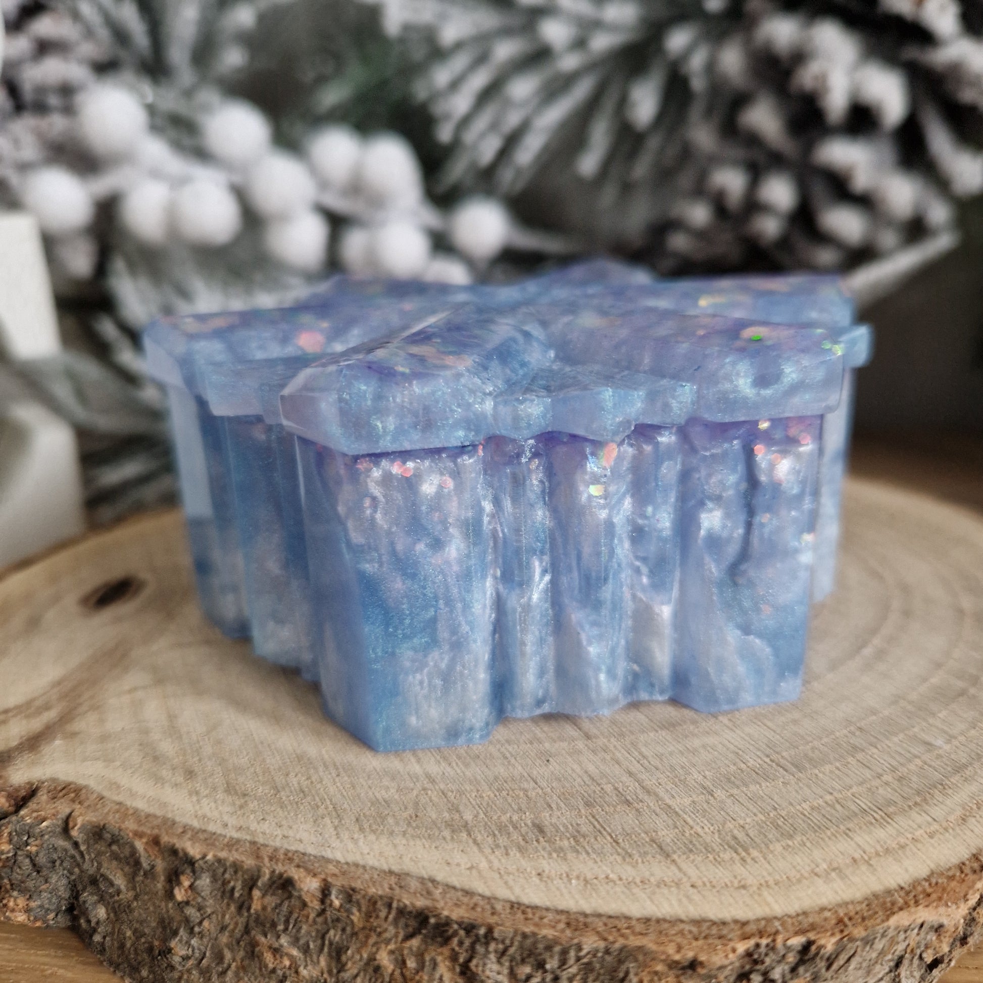 Resin snowflake trinket box