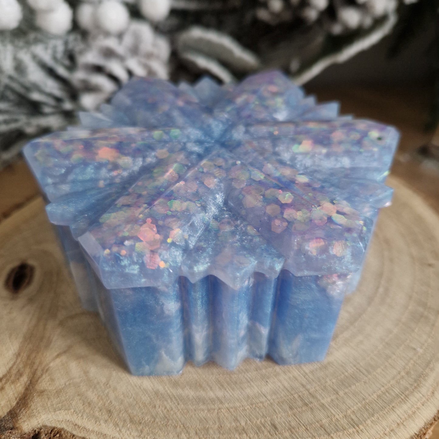 Resin snowflake trinket box