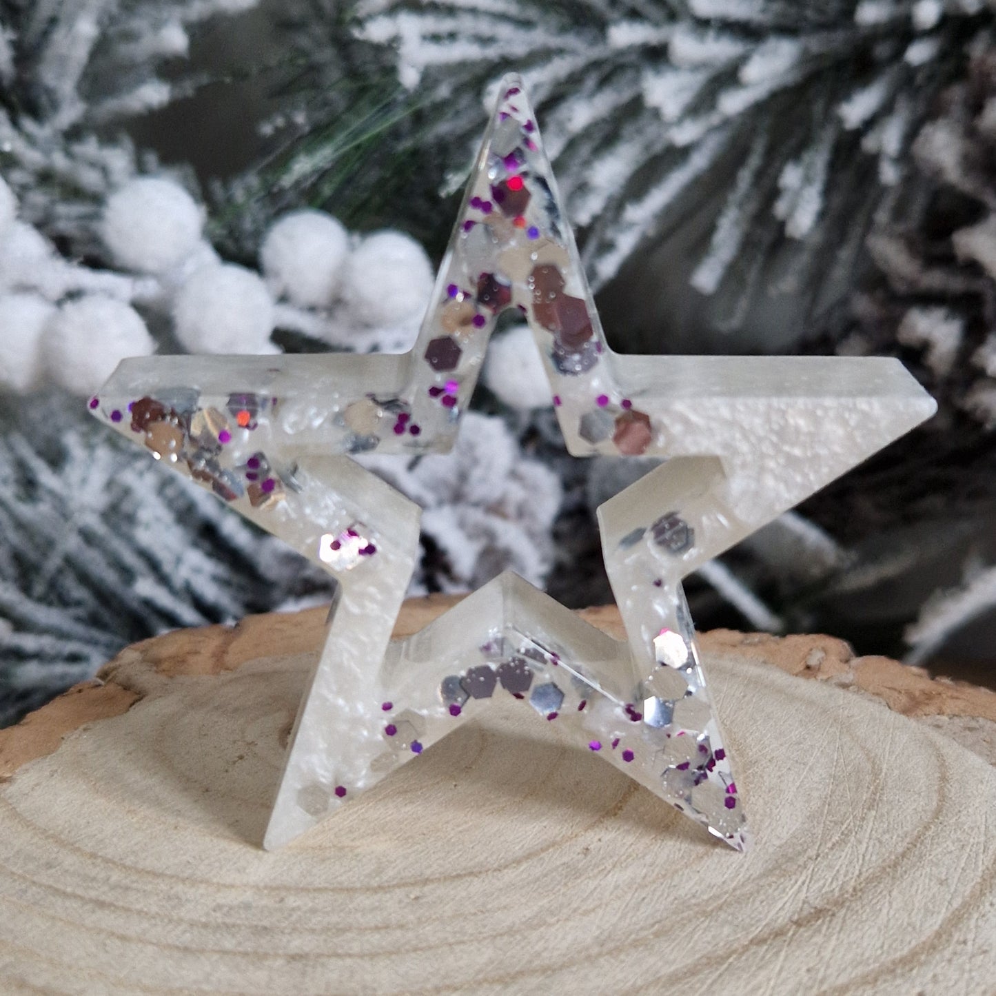 Resin Free-Standing Small Star Decoration - White and Silver Sparkle