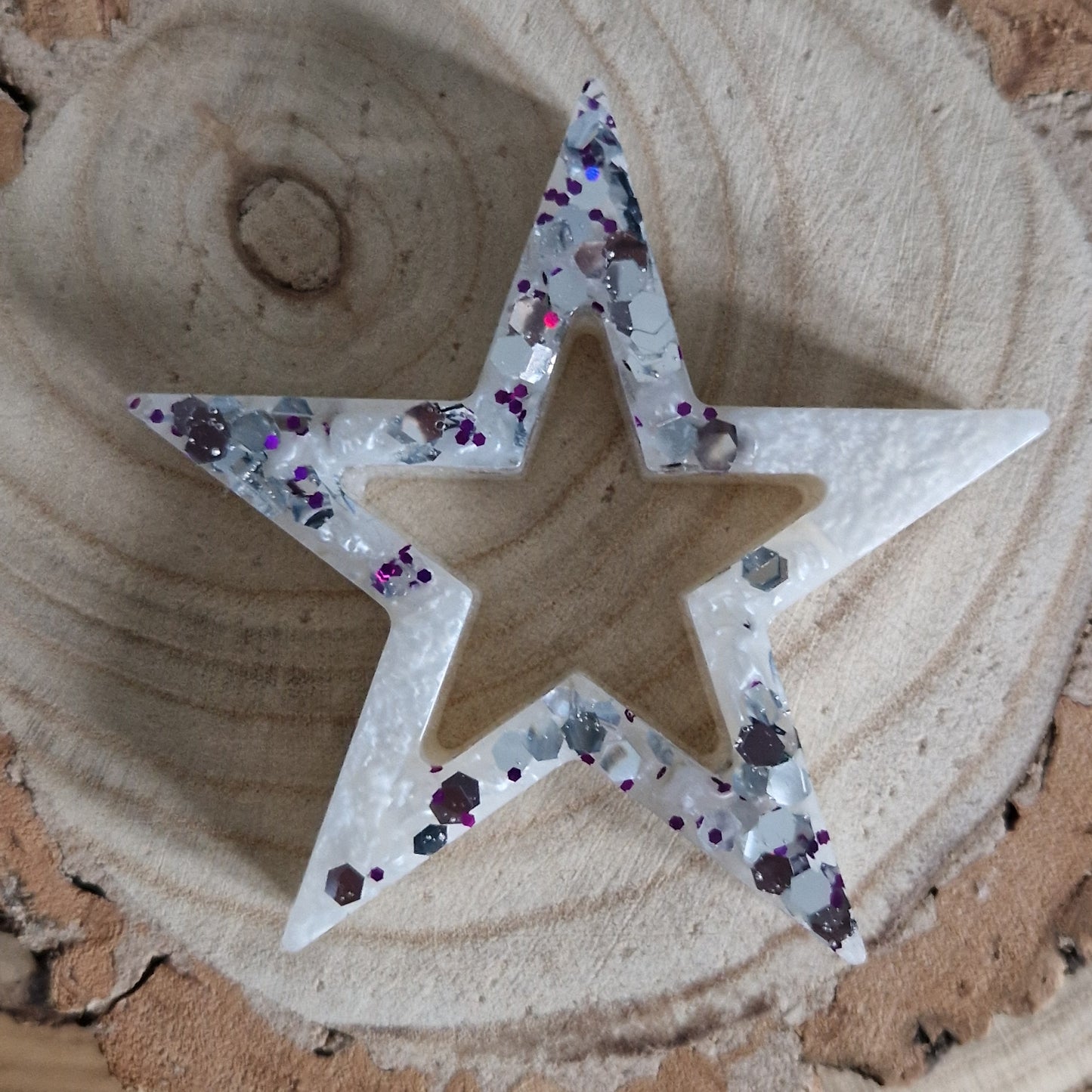 Resin Free-Standing Small Star Decoration - White and Silver Sparkle