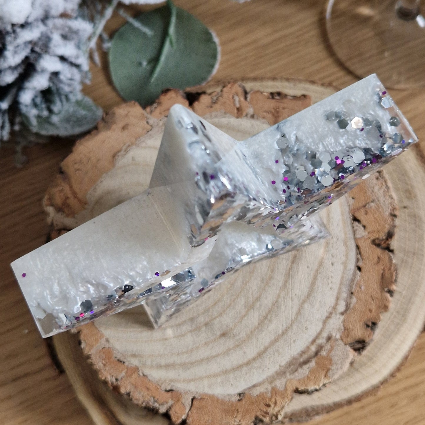 Resin Free-Standing Large Star Decoration - White and Silver Sparkle